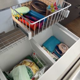 Nice clean freezer drawer! Nice clean freezer drawer!