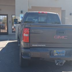 Bionic Barbell - Owners vehicle parked in handicap with no placard