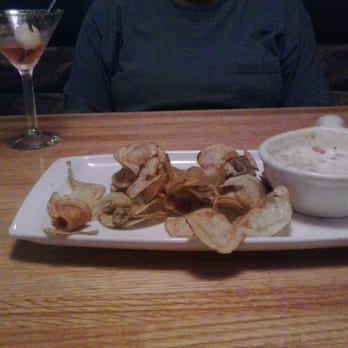 Applebee's Grill + Bar - We got an appletini instead - American Near Me - New Bern, North Carolina Applebee's Grill + Bar - We got an appletini instead - American Near Me - New Bern, North Carolina