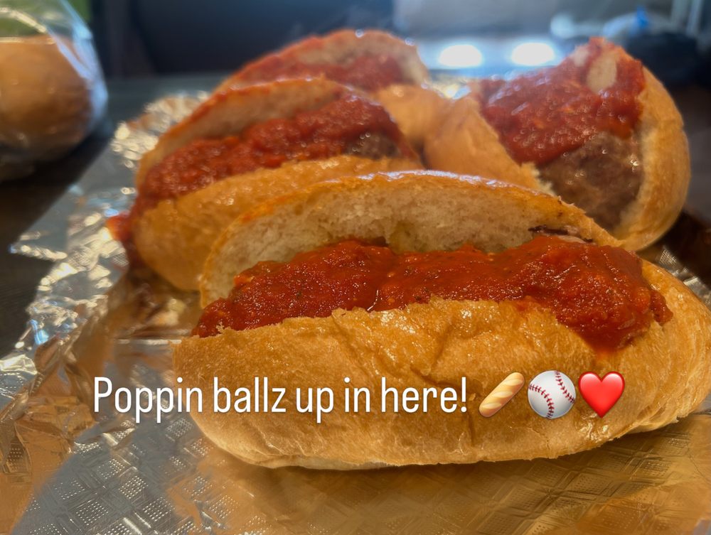 Randy’s Ballz Logo
