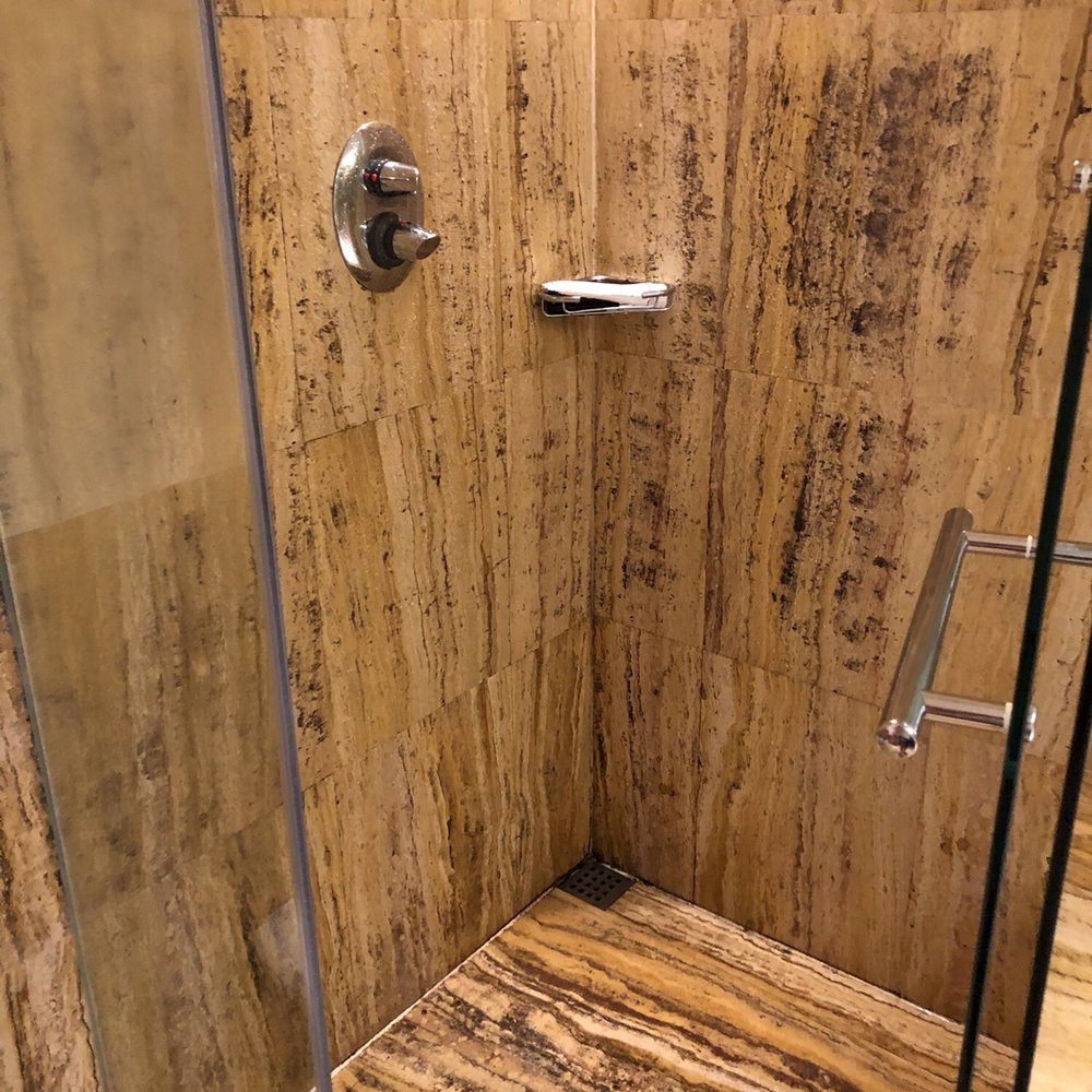 Meliá Bilbao - Beautiful paneling in bathroom. - Hotels Near Me - Bilbao, BI