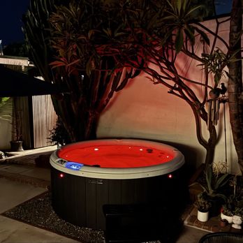 Backyards in Style - Nordic Hot Tub - Crown - Hot Tub & Pool Near Me - Anaheim, California