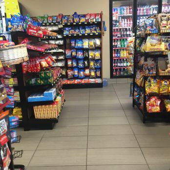 Gulf - Yatco Gulf of Norfolk -- 242 Dedham Street / Route 1A, Norfolk                    Interior - Gas Stations Near Me - Norfolk, Massachusetts