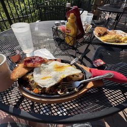 Latchstring Restaurant - Breakfast Skillet