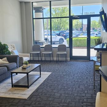 Davis Lake Dental - Comfortable and Cozy Waiting room - Endodontists Near Me - Charlotte, North Carolina Davis Lake Dental - Comfortable and Cozy Waiting room - Endodontists Near Me - Charlotte, North Carolina