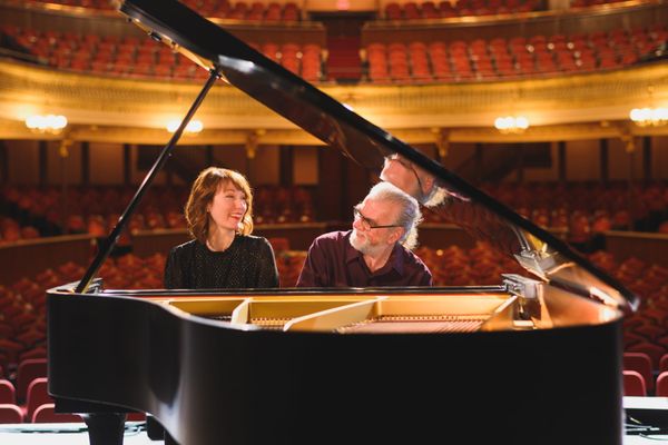 The Mainstay by null