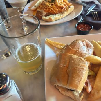 Lucca Bar & Grill - New American Near Me - Benicia, California