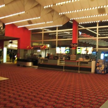 Regal Webster Place - Cinema Near Me - Chicago, Illinois