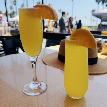 Sidewalk Cafe - Bellini and mimosa - Tacos Near Me - Venice, California Sidewalk Cafe - Bellini and mimosa - Tacos Near Me - Venice, California