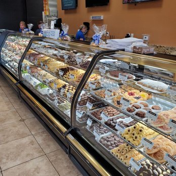 Freed's Bakery - Bakeries Near Me - Las Vegas, Nevada Freed's Bakery - Bakeries Near Me - Las Vegas, Nevada