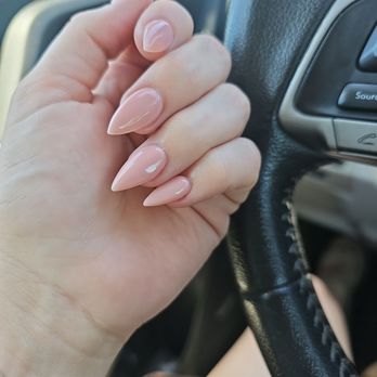 Lavish Nails Salon - Nail Salons Near Me - Martinez, California