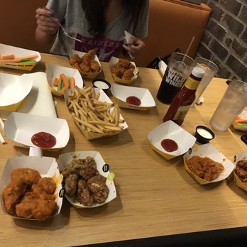 Buffalo Wild Wings - Our server Jasmine was amazing! Had a great time on a last minute stop at bdubbs! - American Near Me - Concord, California Buffalo Wild Wings - Our server Jasmine was amazing! Had a great time on a last minute stop at bdubbs! - American Near Me - Concord, California