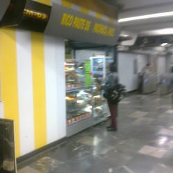 Pastes del Metro Tacubaya - Pastes del Metro Tacubaya.