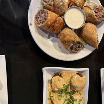 Craft'd Yorkville - Beef rolls and potato bombs - New American Near Me - Yorkville, Illinois Craft'd Yorkville - Beef rolls and potato bombs - New American Near Me - Yorkville, Illinois