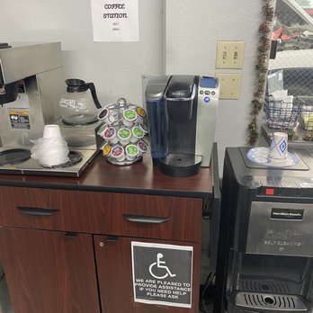 Bonander GMC - Complimentary coffee with different flavors - Car Dealers Near Me - Turlock, California