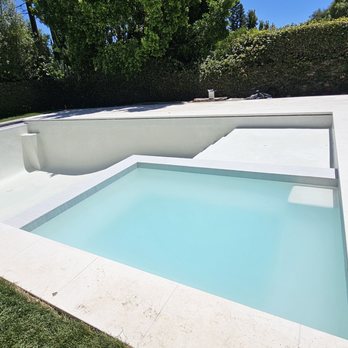 Sunsplash Pool Builders - Swimming Pools Near Me