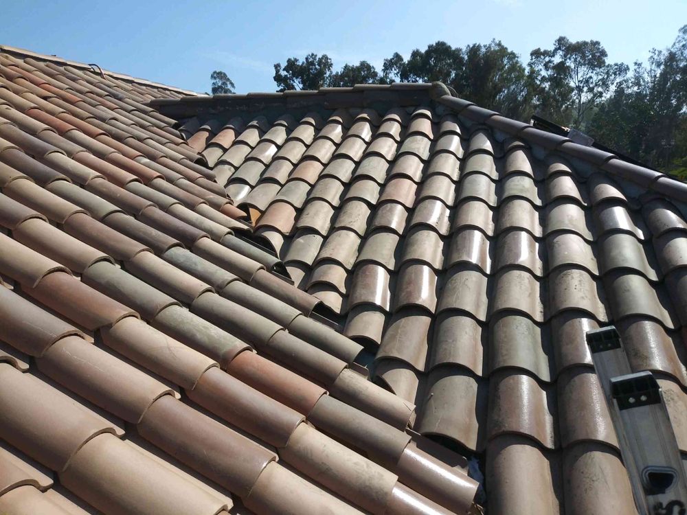 Slide of Best Bet Roofing