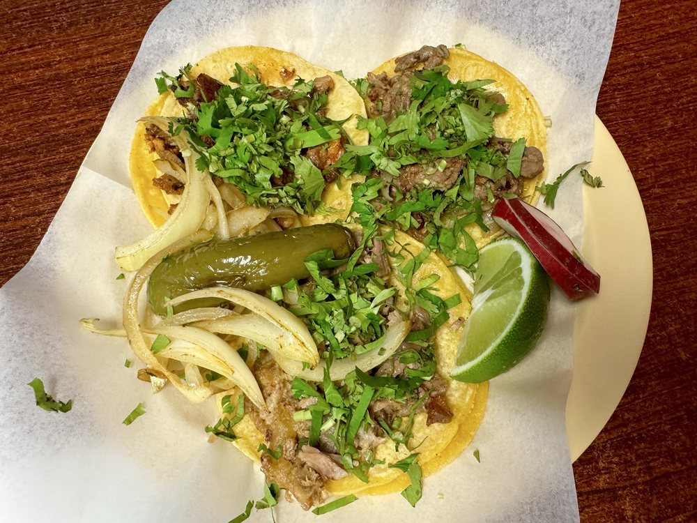 El Paisa Taqueria & Grill