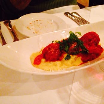Al Porto - Italian Near Me - Vancouver, British Columbia