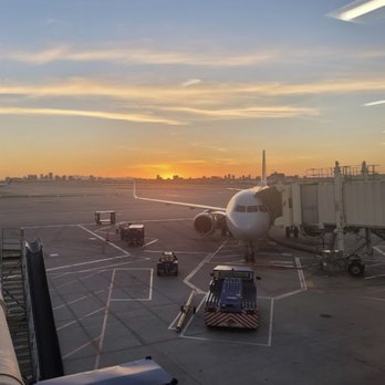 American Airlines - Airlines Near Me - Phoenix, Arizona