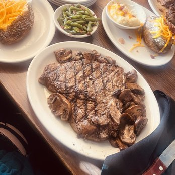 Texas Roadhouse - T bone steak - Barbeque Near Me - Rialto, California