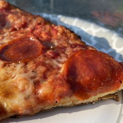 Lombardo’s 7th Street Pizza - 24" pizza