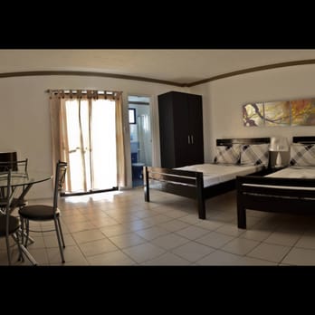 AA Travellers Pad - room 203 - Bed & Breakfast Near Me - Laoag City, ILN