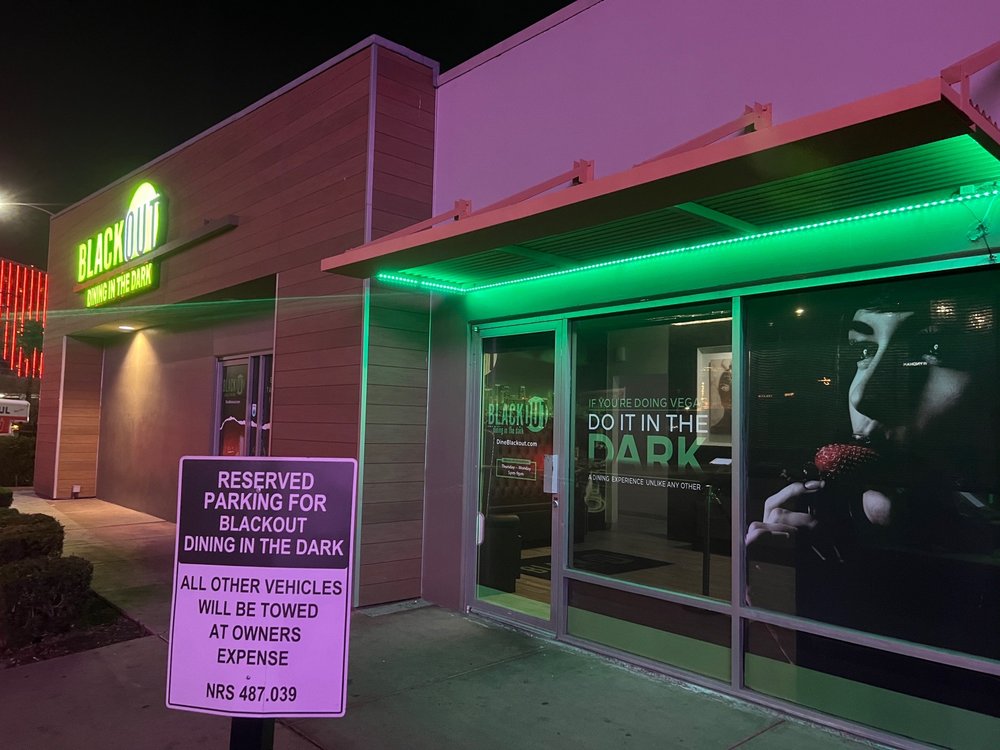 BLACKOUT Dining in the Dark - Photo 2