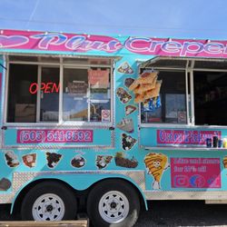 A Plus Creperie - Food truck