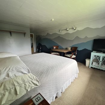 Baron Brook Inn - Hotels Near Me - Whitefield, New Hampshire