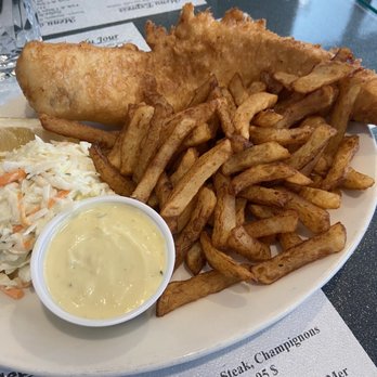 Le Chalutier - Fish n chips - Canadian (New) Near Me - Laval, Quebec