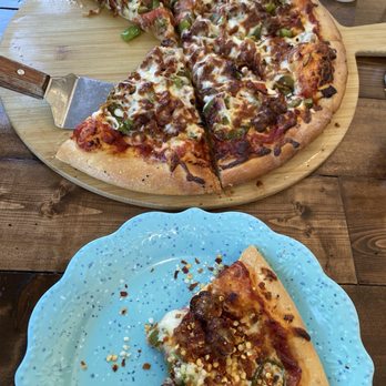 Bushel And A Peck - 14" Meat pizza - Sandwiches Near Me - Mountain View, Arkansas Bushel And A Peck - 14" Meat pizza - Sandwiches Near Me - Mountain View, Arkansas