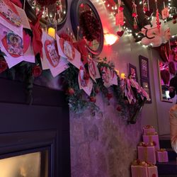 Old Stone Inn - Inside
