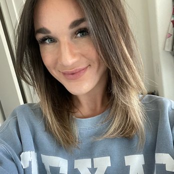 Mirror Mirror Salon - The Grove - Fresh blunt cut - Hair Stylists Near Me - Austin, Texas Mirror Mirror Salon - The Grove - Fresh blunt cut - Hair Stylists Near Me - Austin, Texas