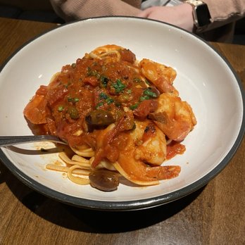 The Windmill Bistro - Shrimp Puttanesca Linguini | Shrimp I Roasted Tomatoes I Kalamata Olives I Capers - Breakfast & Brunch Near Me - Sumner, Washington