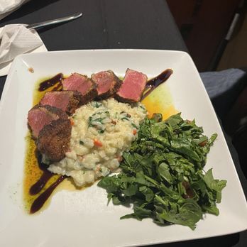 Manderes - Ahi with risotto - Bars Near Me - Folsom, California