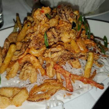 Chart House - Calamari - Seafood Near Me - Weehawken, New Jersey