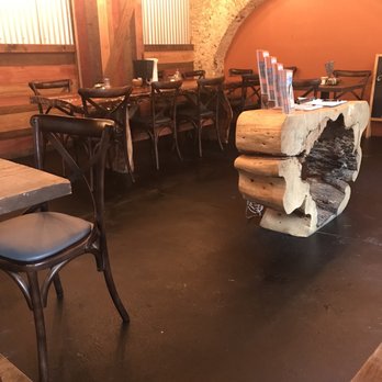 Two Cracked Eggs Cafe - Breakfast & Brunch Near Me - Savannah, Georgia