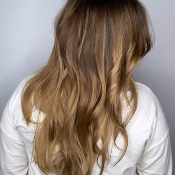 Moni Love Hair - Hair Stylists Near Me Moni Love Hair - Hair Stylists Near Me