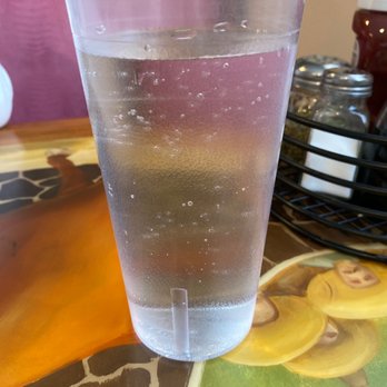 Huertas Restaurant - The water is bad, no filter in this place !!! - Seafood Near Me - Indio, California