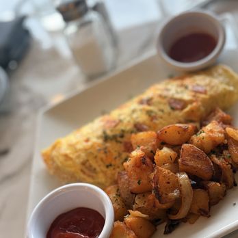 Crave & Co - Omelette Your Way - Breakfast & Brunch Near Me - Livingston, New Jersey Crave & Co - Omelette Your Way - Breakfast & Brunch Near Me - Livingston, New Jersey