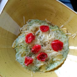 Al Punto Gastrobar - Raviolis de queso y espinacas