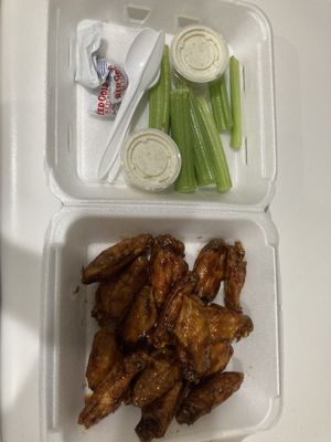 Pluckers Wing Bar by null