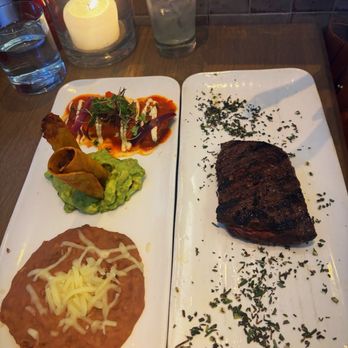 Caló Kitchen + Tequila - Cocktail Bars Near Me - Costa Mesa, California