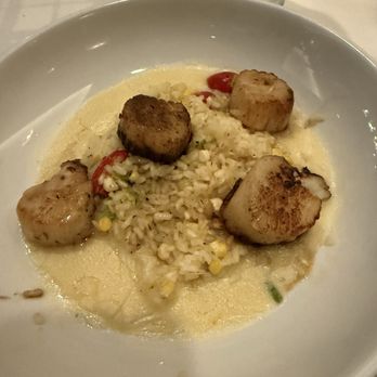 Hugo's Frog Bar & Fish House - Seasonal scallops with corn risotto. - Seafood Near Me - Naperville, Illinois