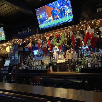 Redd's Uptilly Tavern - The bar - Dive Bars Near Me - New Orleans, Louisiana Redd's Uptilly Tavern - The bar - Dive Bars Near Me - New Orleans, Louisiana
