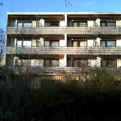 Hotel Bären - Außenansicht von der Bachseite