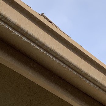Pinnacle Pressure Washing - Bleach drips on gutters - Pressure Washers Near Me - Elk Grove, California Pinnacle Pressure Washing - Bleach drips on gutters - Pressure Washers Near Me - Elk Grove, California