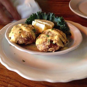 Chimes Restaurant - Seafood cakes are a bit iffy - Southern Near Me - Baton Rouge, Louisiana