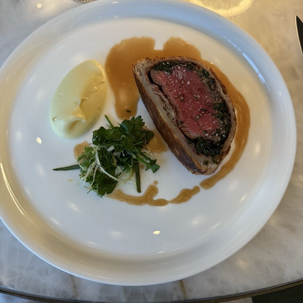 Le Jardinier - Beef Wellington - French Near Me - Houston, Texas Le Jardinier - Beef Wellington - French Near Me - Houston, Texas
